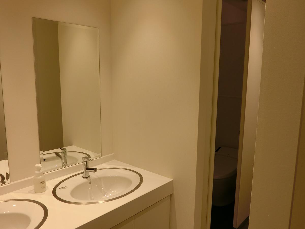 Capsule Hotel Valie Ebisucho Osaka Exterior foto