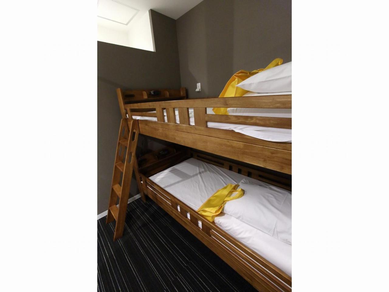 Capsule Hotel Valie Ebisucho Osaka Exterior foto